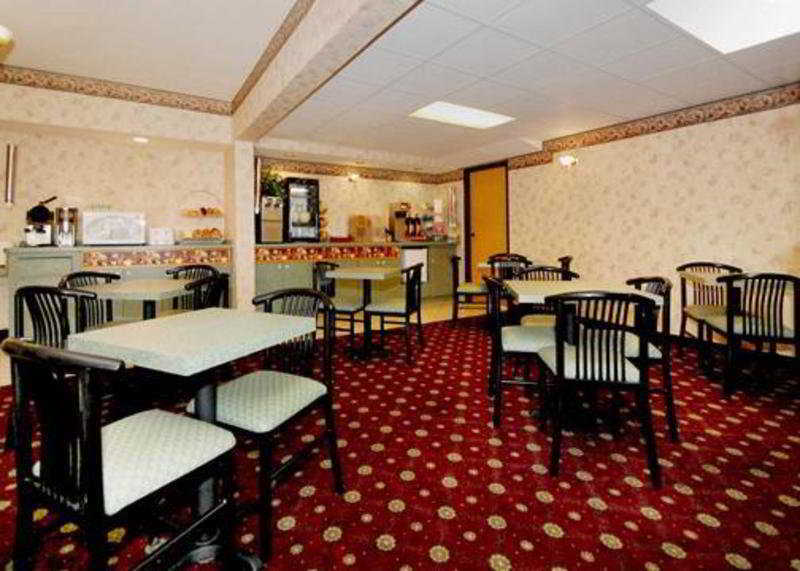 Quality Inn Us65 & E Battlefield Rd Springfield Étterem fotó