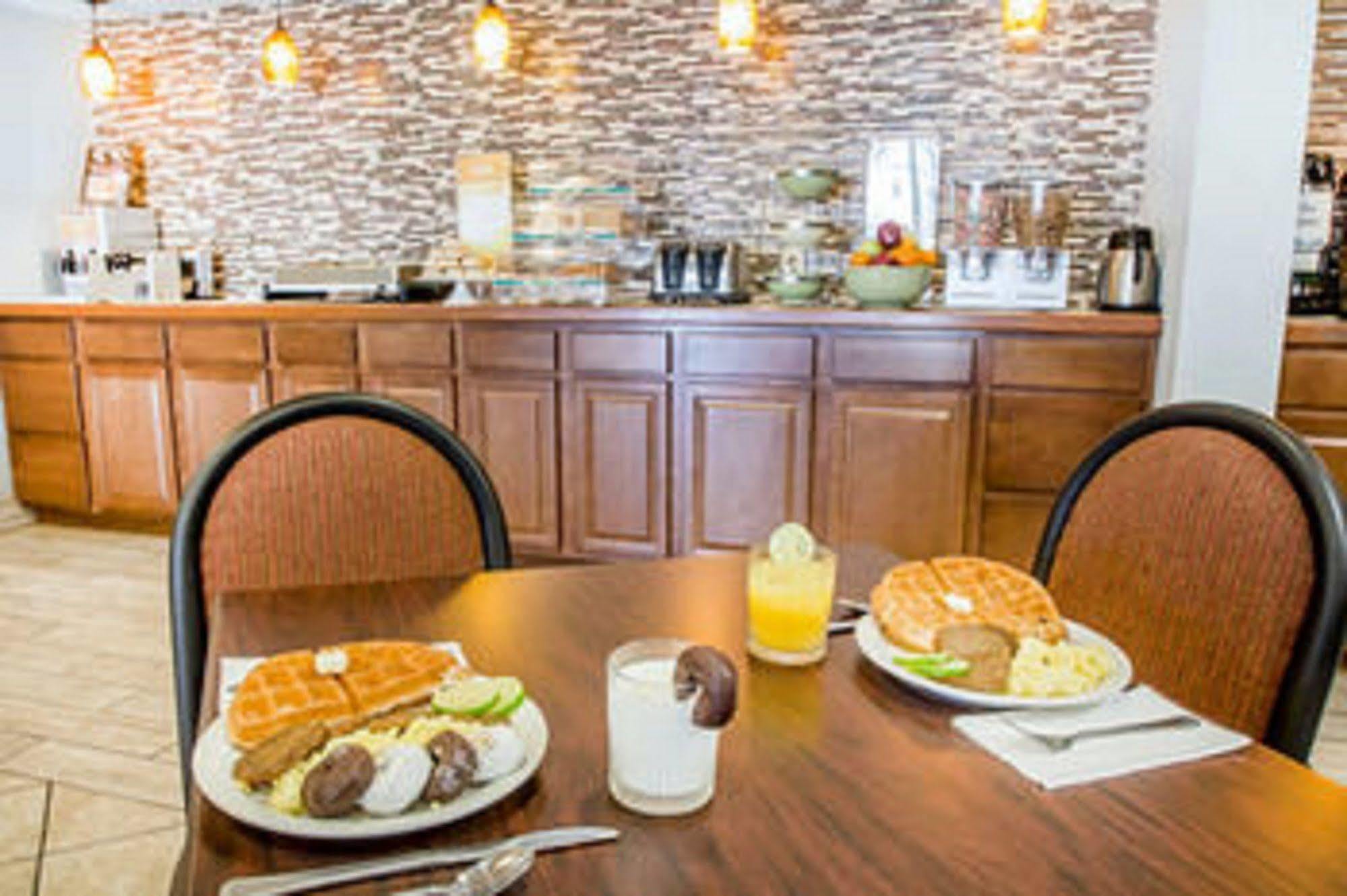 Quality Inn Us65 & E Battlefield Rd Springfield Kültér fotó