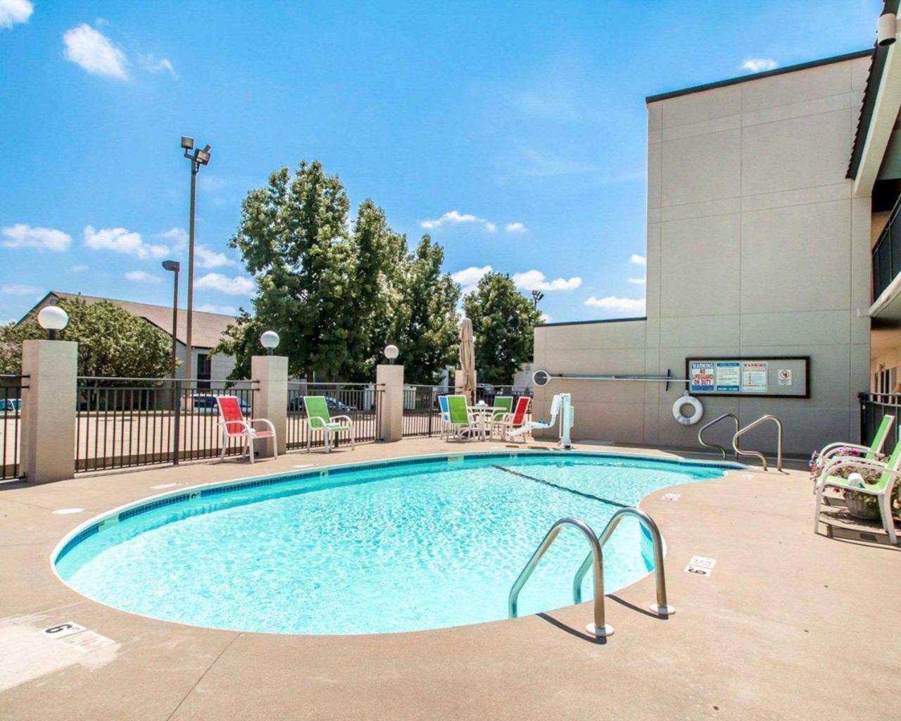 Quality Inn Us65 & E Battlefield Rd Springfield Kültér fotó